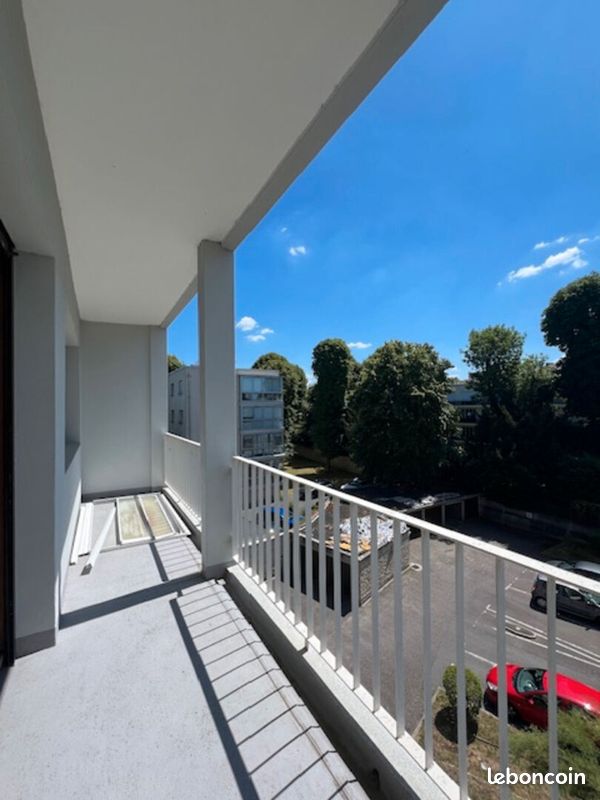 Appartement 5 pièces 135 m² · à Saint-Germain-en-Laye · 135 m² · 2 008 €/mois