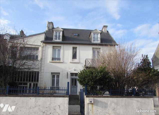 Maison 8 pièces 141 m²