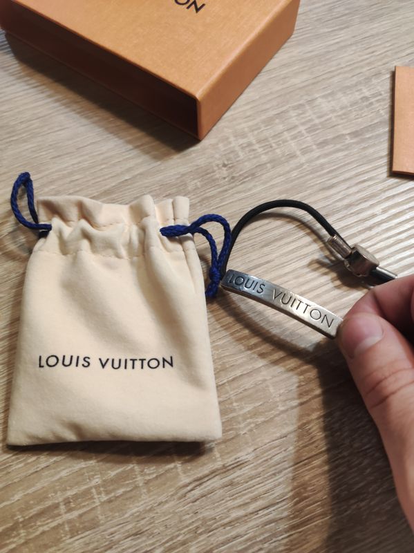 Luxe S Bijoux - Bracelet homme LUIS VUITTON en cuir 💥 avec