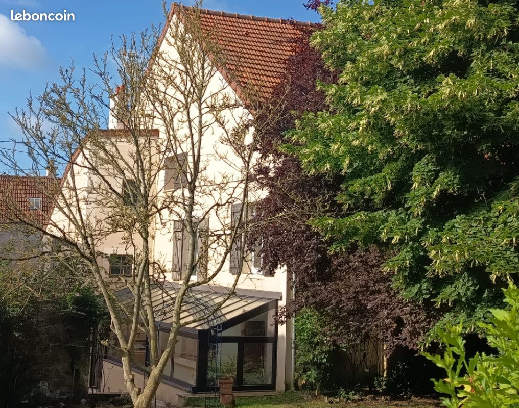 Maison 5 pièces 155 m² · à Dampmart · 155 m² · 420 000 €