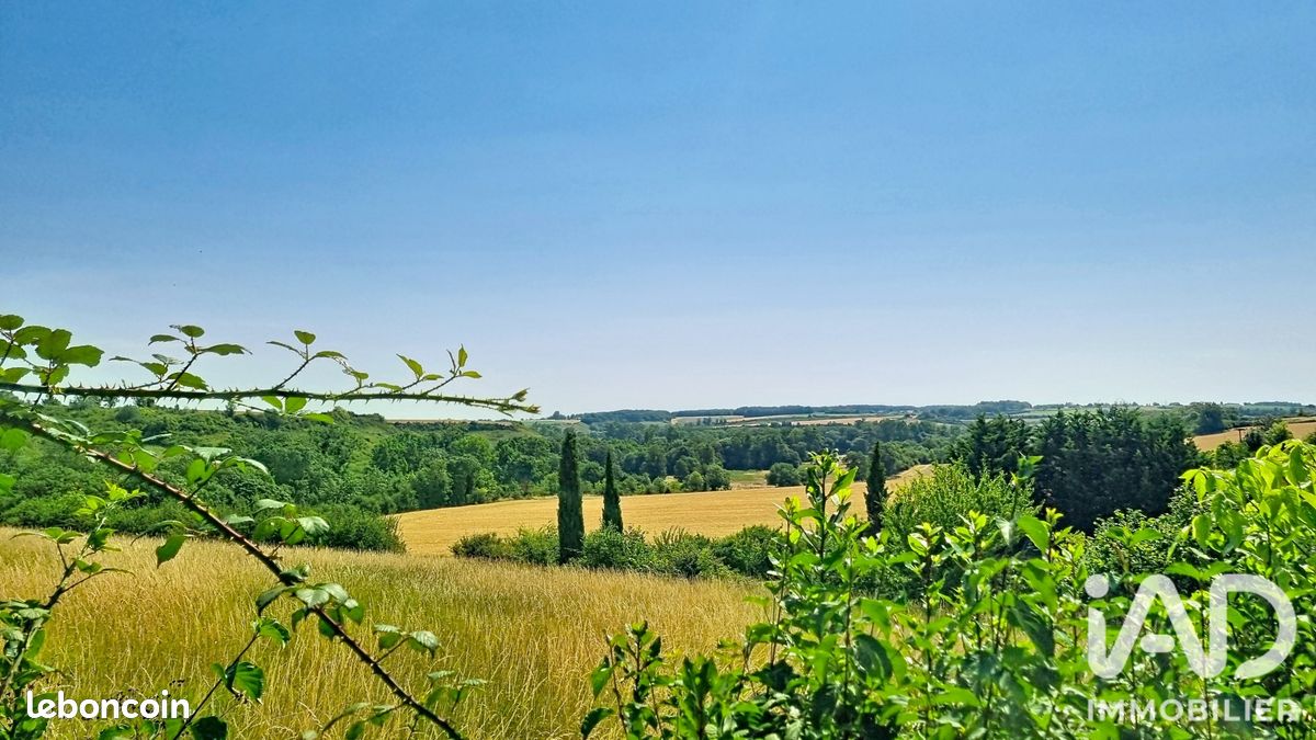 Maison 7 pièces 142 m² · à Mortagne-sur-Gironde · 142 m² · 374 000 €