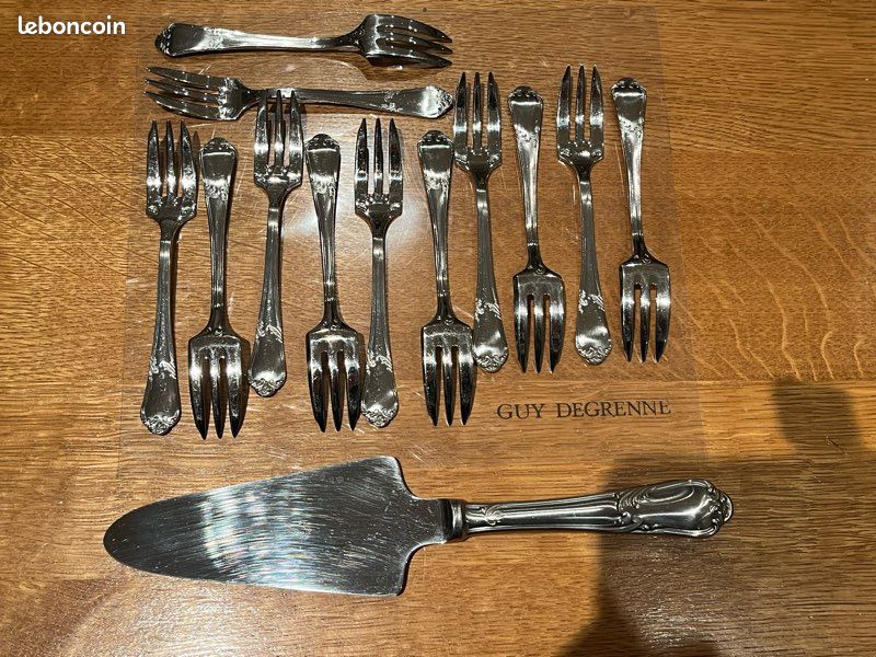 Service à gâteau : pelle à gâteau + 12 petites fourchettes en inox