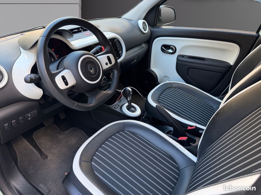 RENAULT TWINGO III TCe 95 EDC Intens CarPlay radar de recul regulateur de vitesse (image 4)