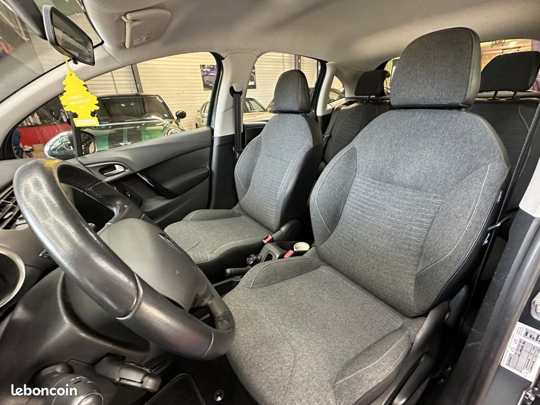 Citroen c3 1.6 bluehdi 75 confort business (image 17)