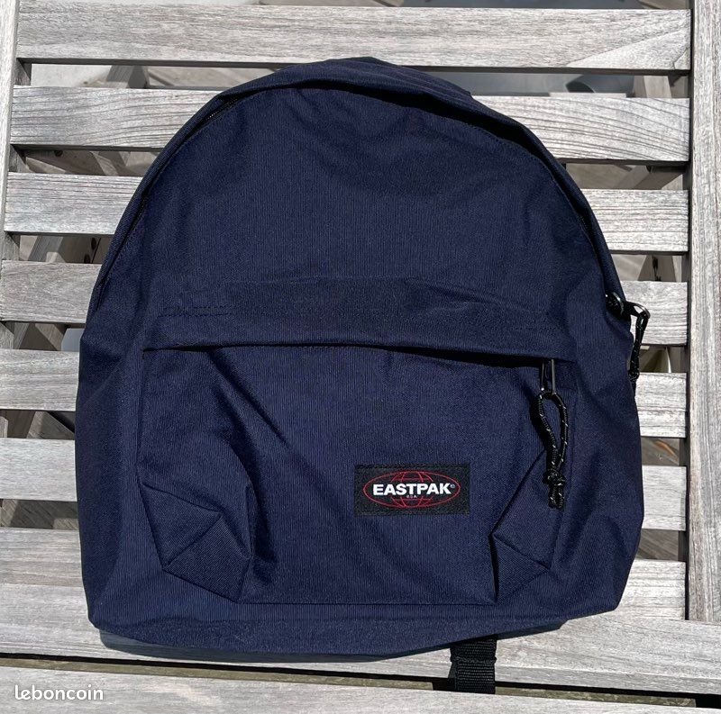 Eastpak WYOMING 24L Gris - Sacs Sacs à dos 50,90