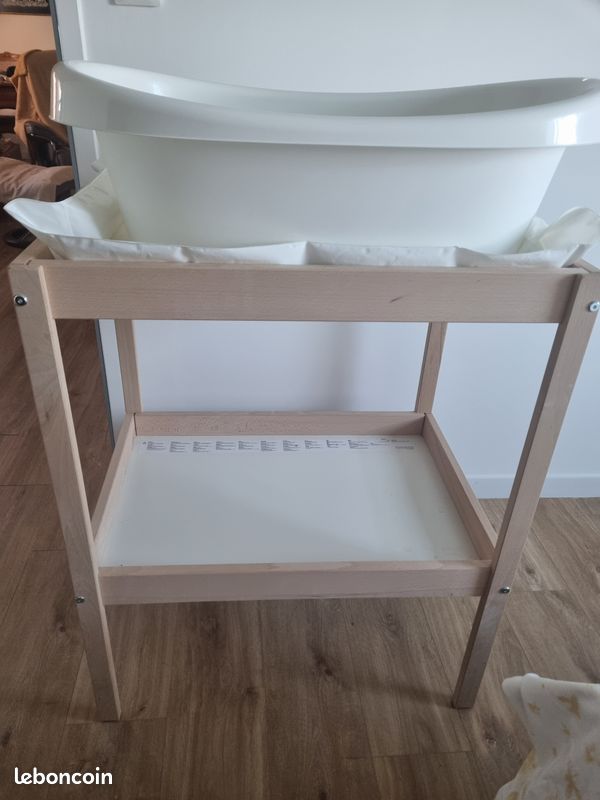 Table à langer Ikea + baignoire (image 2)
