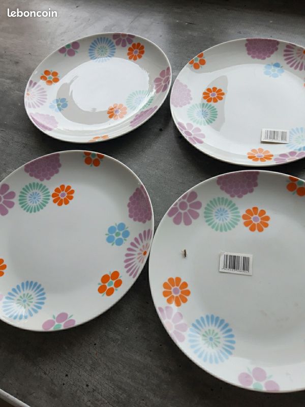 6 assiettes à dessert blanches neuves - motif fleurs vintage (image 2)