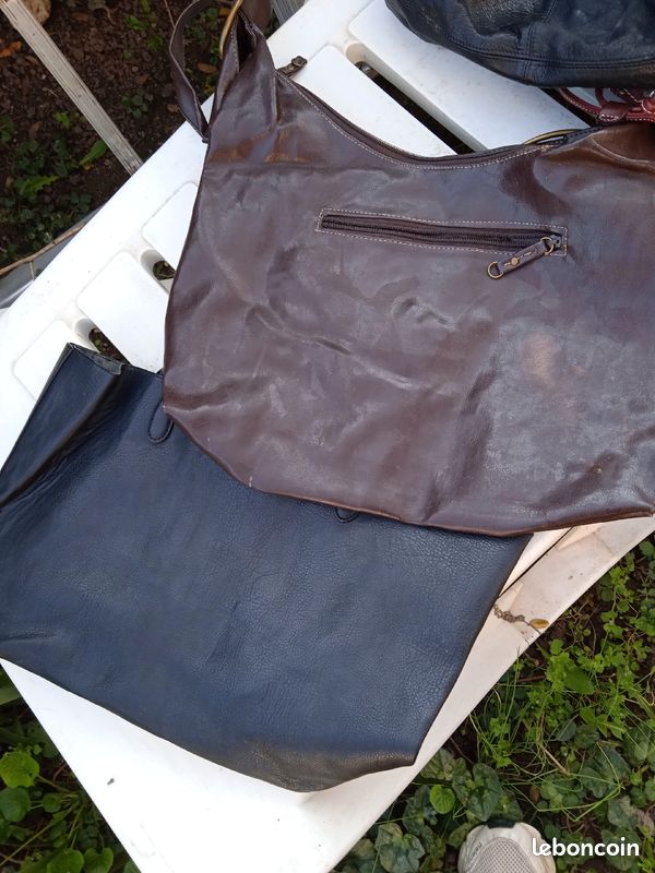 Divers bagageries (image 10)