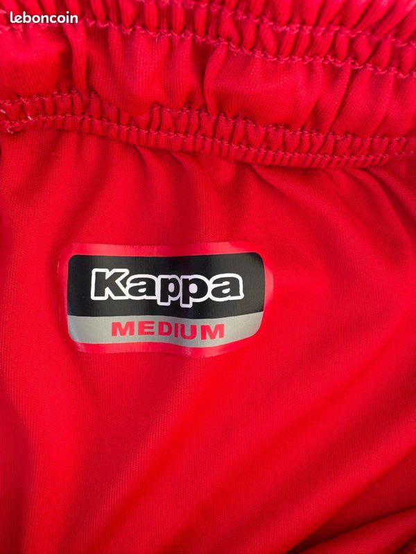 Short rouge kappa (image 2)