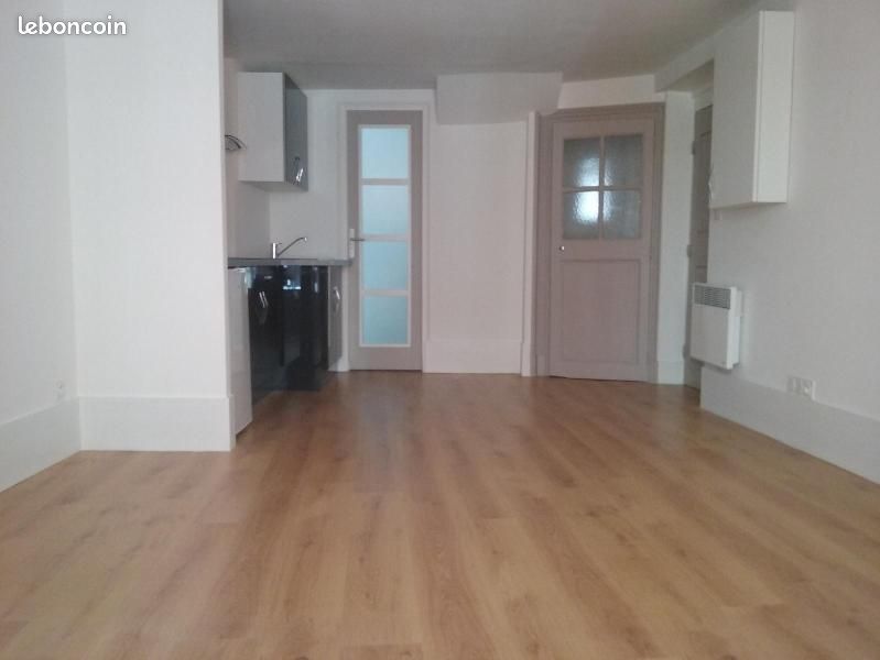 Appartement 1 pièce 27 m² · à Grenoble · 27 m² · 509 €