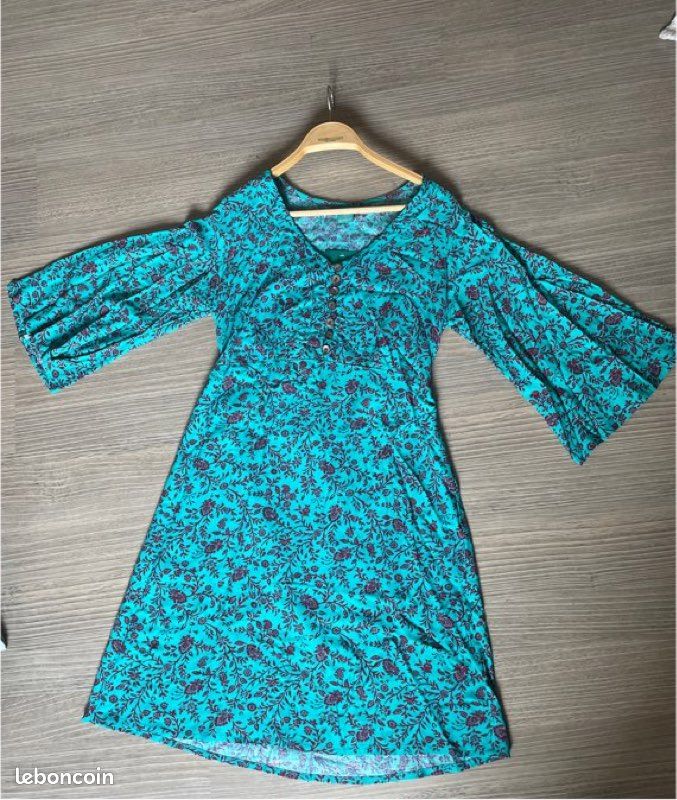 Robe cyan mi longue Vêtements
