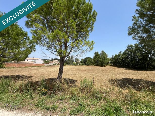 Terrain 1800 m² SAINT-HILAIRE-DE-BRETHMAS