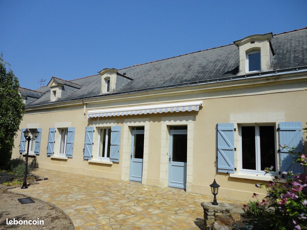 Maison 8 pièces 165 m² · à Brissac Loire Aubance · 165 m² · 309 000 €