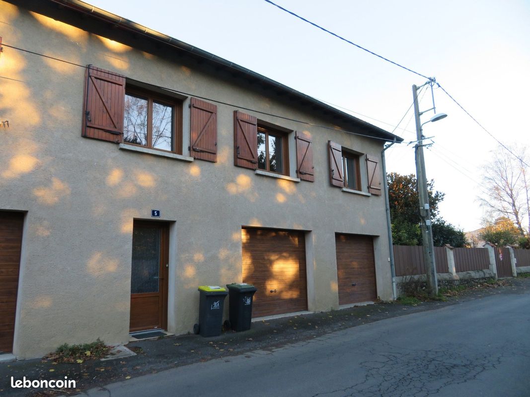 Appartement 3 pièces 95 m² · à Billom · 95 m² · 850 €/mois