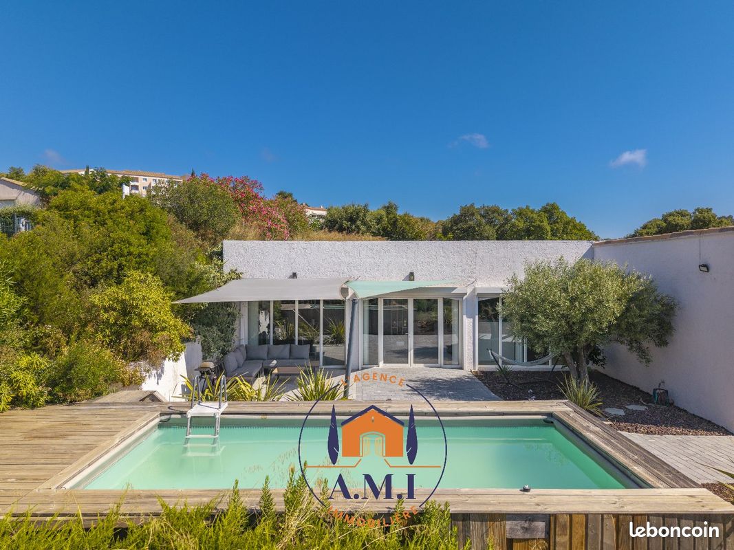 Maison 4 pièces 191 m² · à Roquebrune-sur-Argens · 191 m² · 999 000 €