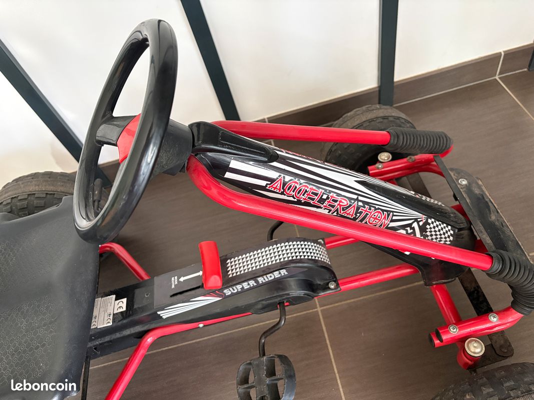 Kart enfant à pédales Super Rider rouge et noir (image 11)