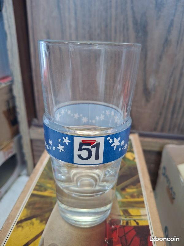 Verres 51 (image 1)