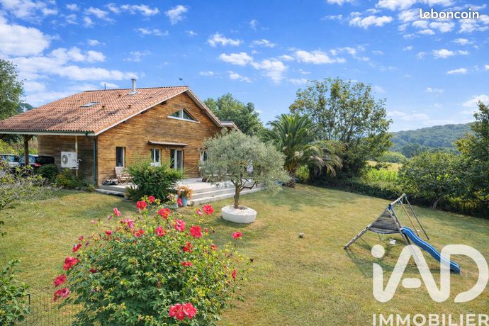 Maison 6 pièces 137 m²