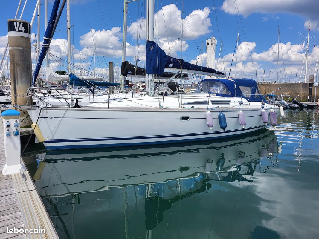 SUN ODYSSEY 40.3 (JEANNEAU) — View photo 1