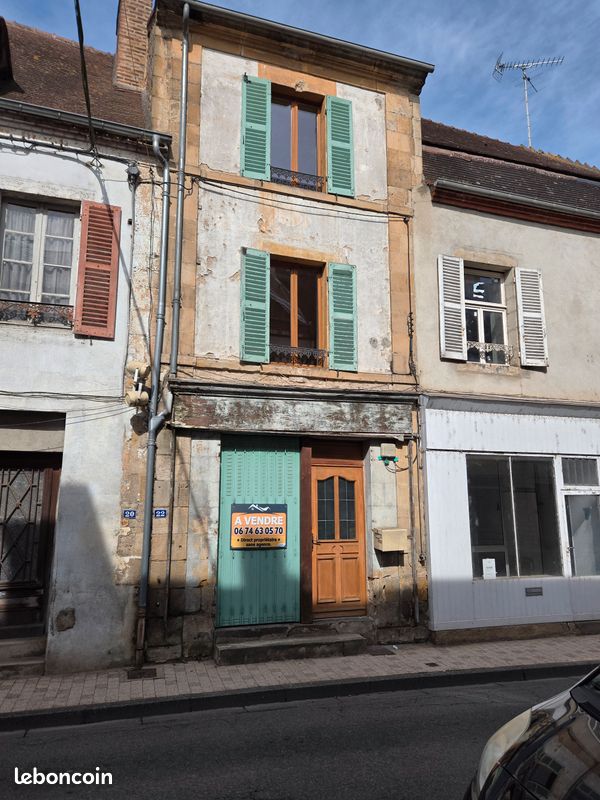 Maison 4 pièces 80 m² · à Bourbon-l'Archambault · 80 m² · 65 000 €