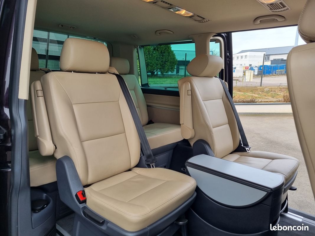 Volkswagen MULTIVAN T5 2.0 TDI 180CH HIGHLINE 4MOTION DSG7*MOTEUR NEUF*ATTELAGE*WEBASTO*7 PLACES (image 9)