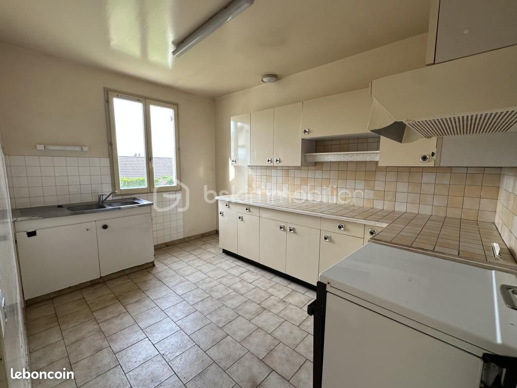 Maison 17 pièces 72 m² · à Villeneuve-sur-Yonne · 72 m² · 115 000 €