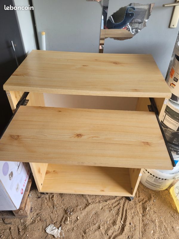 Bureau (image 2)