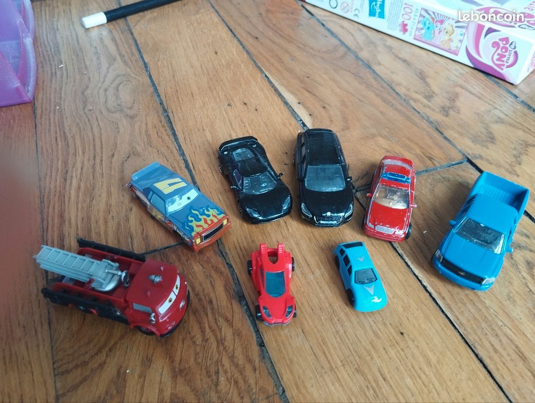 LOT DE PETITES voitures (11) vintage Kinder (Ltk1) EUR 10,00 - FR