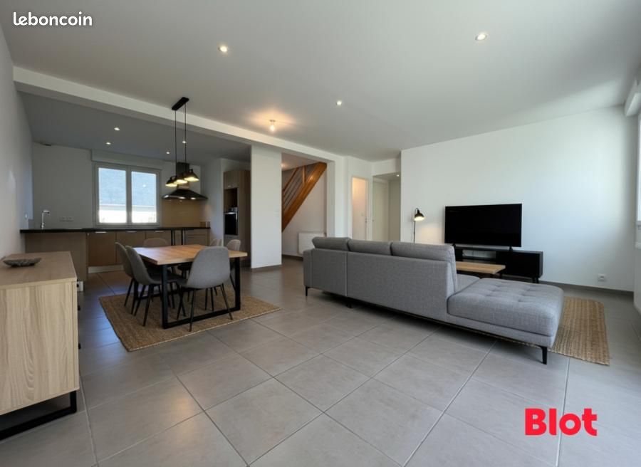 Maison 5 pièces 111 m² · à Bréal-sous-Montfort · 111 m² · 304 500 €