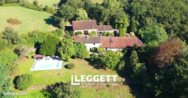 Maison 15 pièces 406 m²