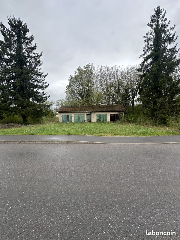 Terrain 1882 m² · à Tronville-en-Barrois · 1 882 m² · 29 000 €