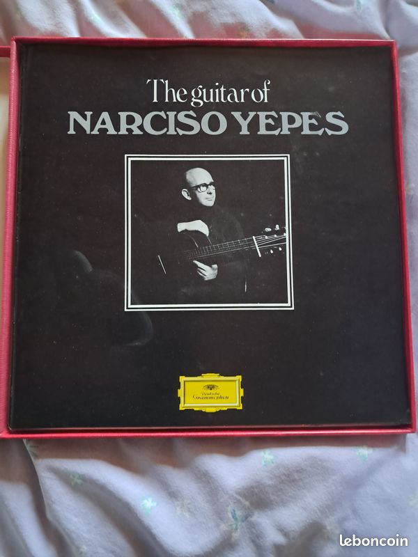 Coffret disque 33 T LAGUITARE DE NARCISO YEPES (image 2)