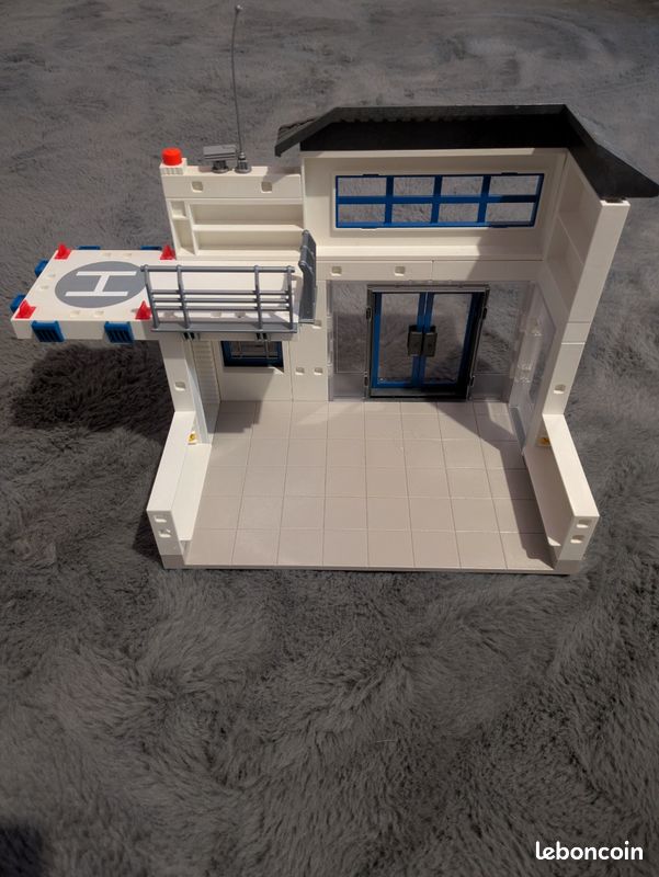Commissariat de police Playmobil (image 2)