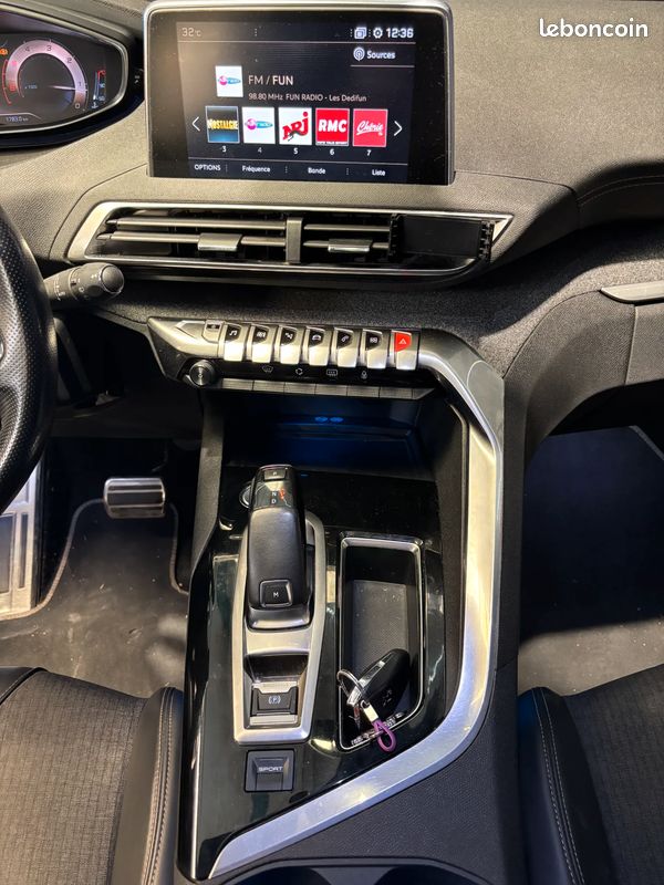 PEUGEOT 5008 1.5 HDI 130 GT Line - 7 places - GARANTIE 12 MOIS - 2018 - Boîte auto - Suivi complet (image 16)