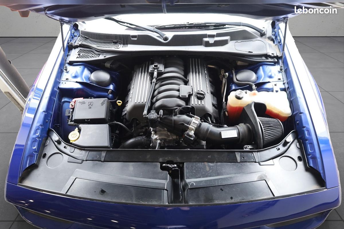 Dodge CHALLENGER 6.4 V8 SRT Scat Pack (image 11)