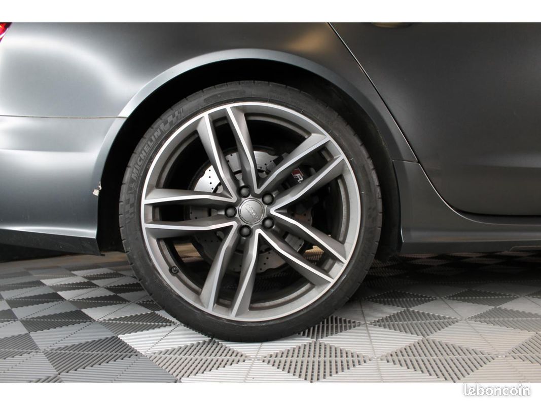 AUDI RS6 AVANT Quattro 4.0i V8 TFSI - 605 Performance - Suivi Audi / Toit ouvrant / Sieges Chauffant / Bose (image 29)