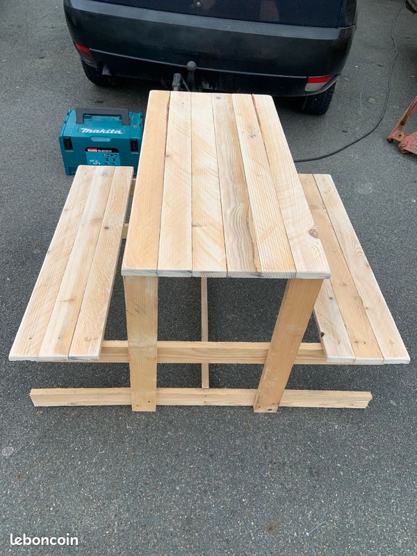 Table enfant (image 1)