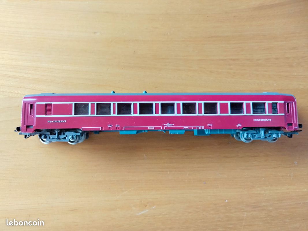 JOUEF HO 5102 VOITURE VOYAGEUR 2e CLASSE MODERNISEE, WAGON SNCF 50 87 29-17021-9, MINIATURE TRAIN - Collection