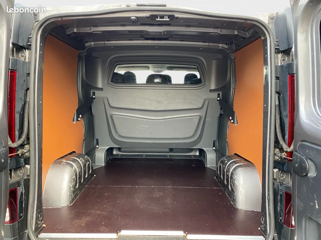 Renault TRAFIC COMBI L1H1 1200KG 1.6 DCI 125CH CONFORT (image 8)