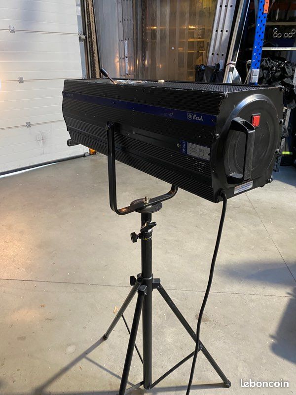 Poursuite 1000w FAL série N (image 2)