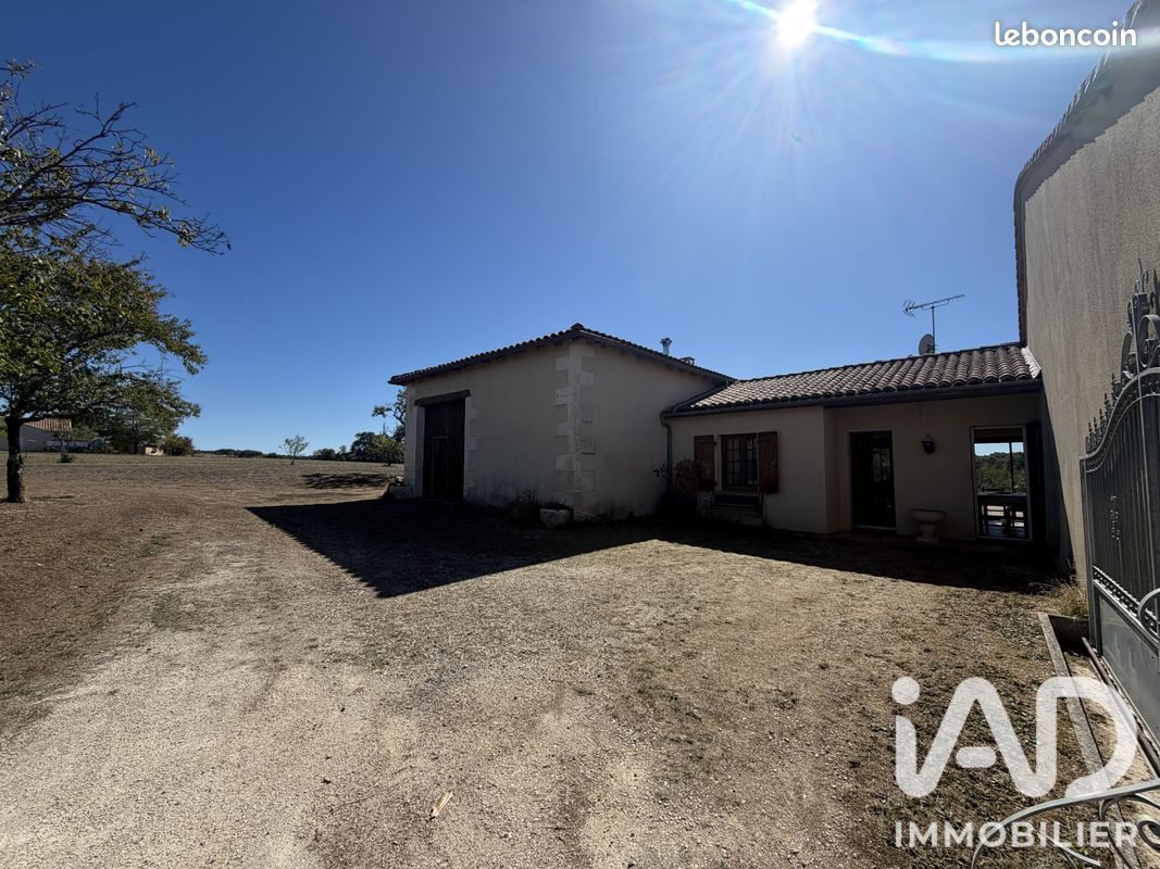 Maison 4 pièces 102 m² · à Garat · 102 m² · 159 000 €