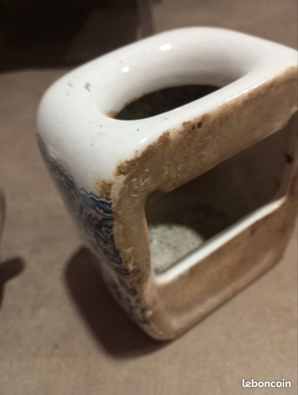 Vase soliflore rise motifs doré - Décoration