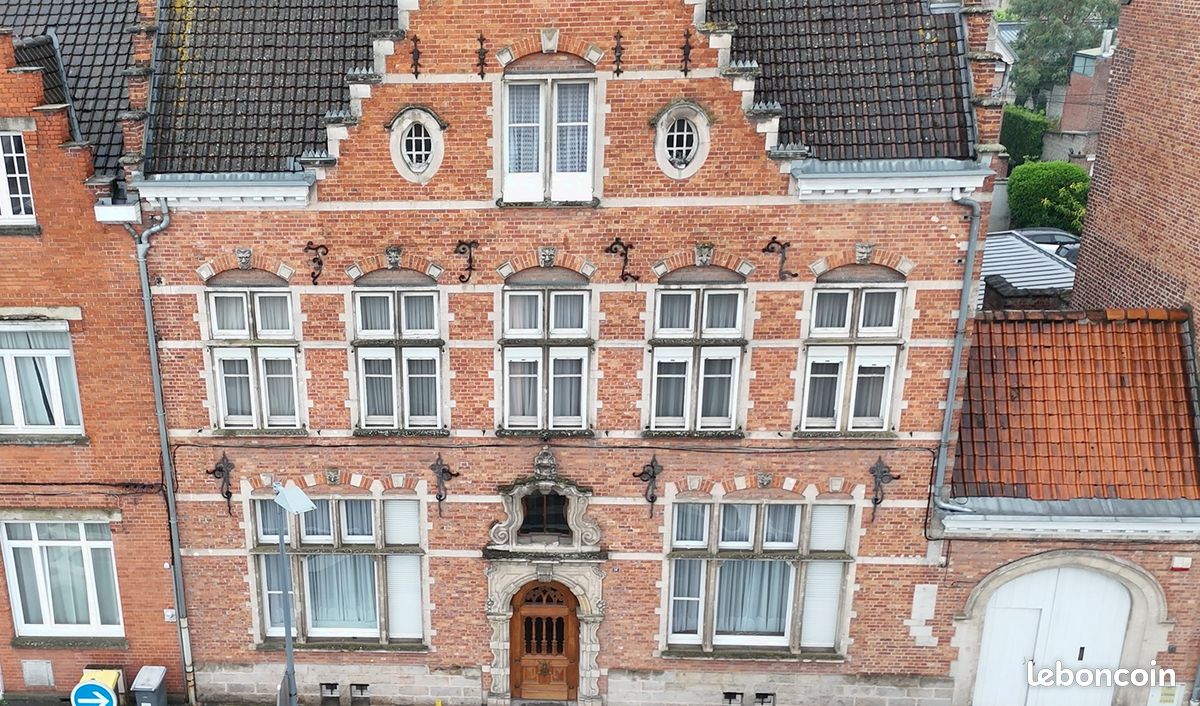 Maison 10 pièces 287 m² · à La Bassée · 287 m² · 365 000 €