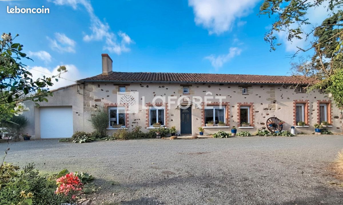 Maison 6 pièces 205 m² · à Saint-Paul-du-Bois · 205 m² · 322 000 €