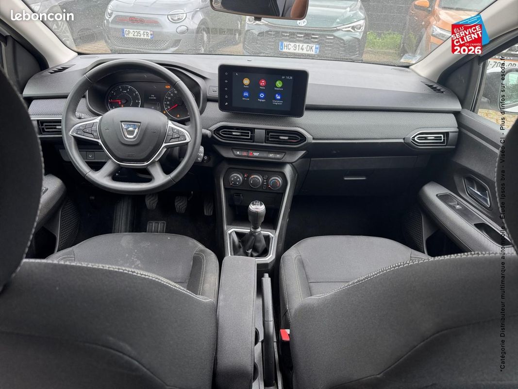Dacia Sandero 1.0 TCe 90ch Confort (image 17)