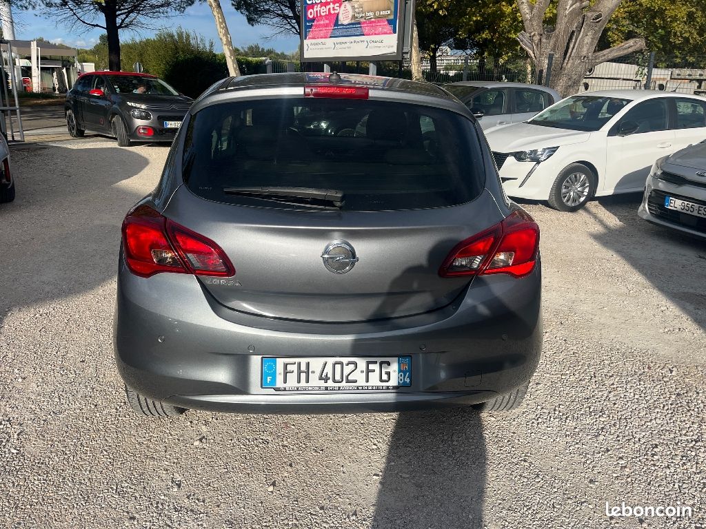 Opel Corsa 1.4 90 ch Design 1ère Main (image 5)