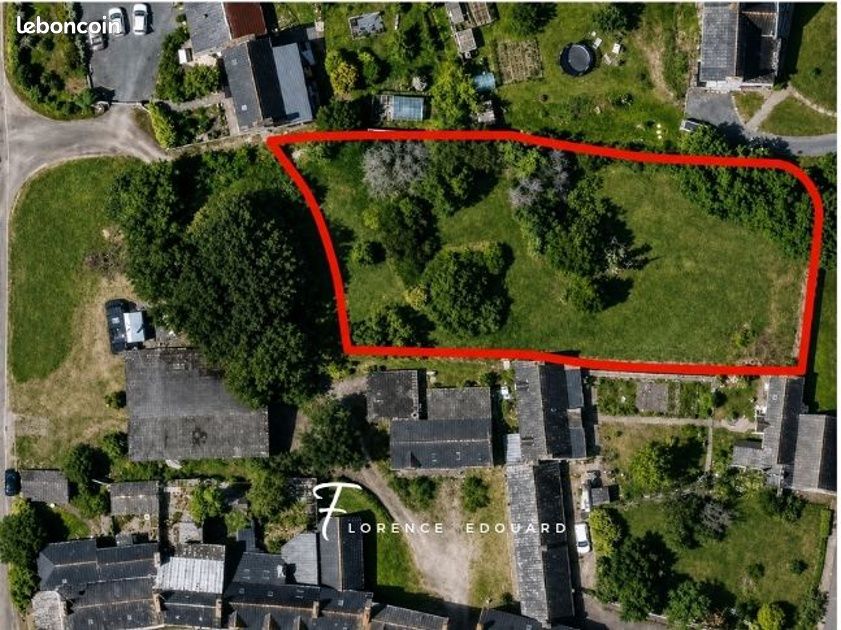 Terrain 2 105 m² Pouldreuzic · 139 700 €