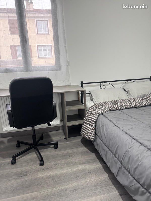 Appartement 2 pièces 25 m² · à Vitry-sur-Seine · 25 m² · 990 €