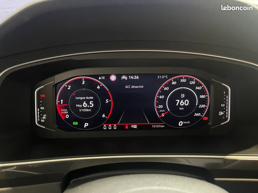 VOLKSWAGEN Tiguan 2.0 TDI 150ch R-Line - 2022 - CarPlay - Virtual cockpit - Led d'ambiance - Boîte auto (image 28)