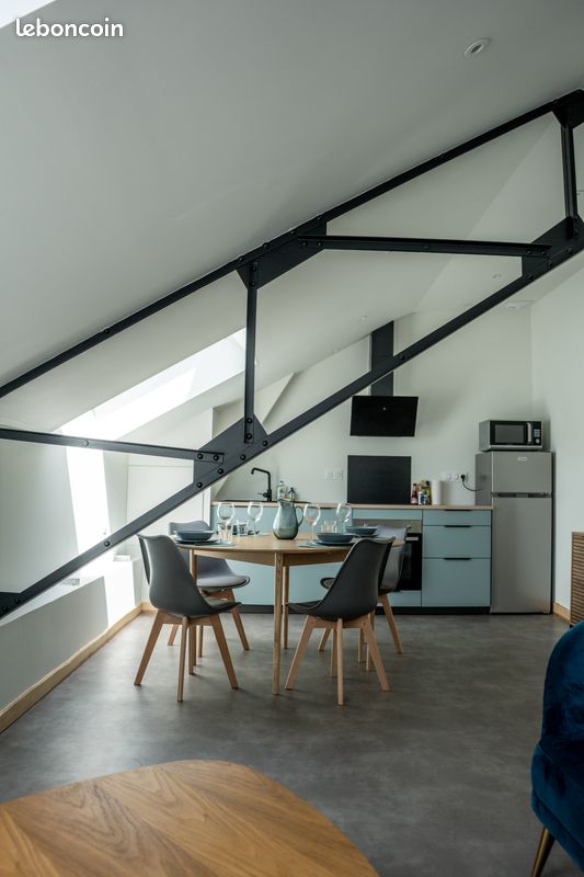 Location grand appartement 4 chambres - 8 personnes en plein cœur de La Roche Sur Yon (image 2)